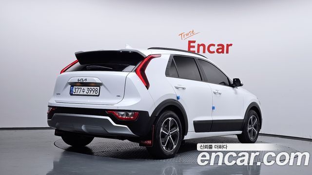 Kia Niro 2022 — photo 2