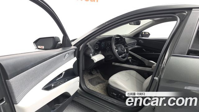 Hyundai AVANTE 2021 — photo 13