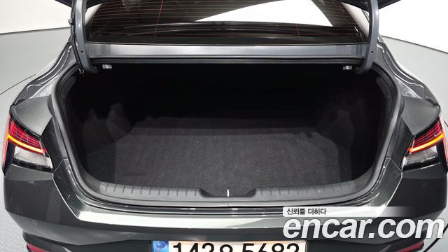 Hyundai AVANTE 2021 — photo 26