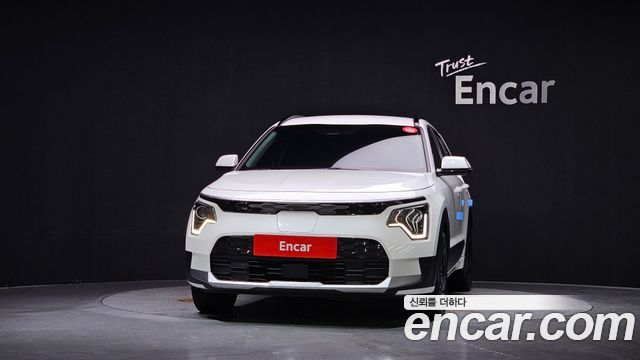 Kia Niro 2023 — photo 3