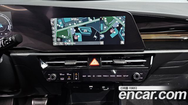 Kia Niro 2023 — photo 24
