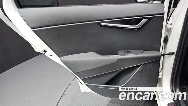 Kia Niro 2023 — photo 15