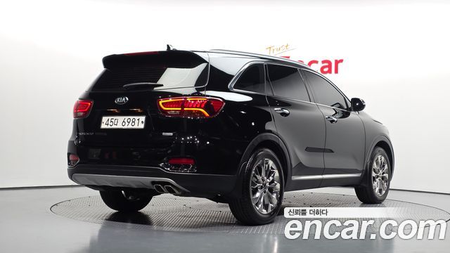 Kia Sorento 2019 — photo 2
