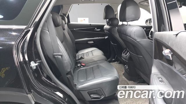 Kia Sorento 2019 — photo 12