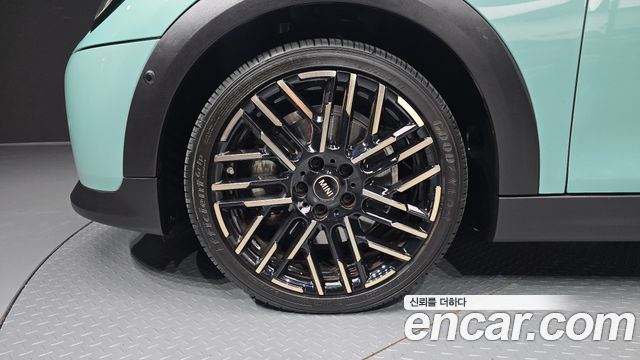 Mini Cooper 2025 — photo 5