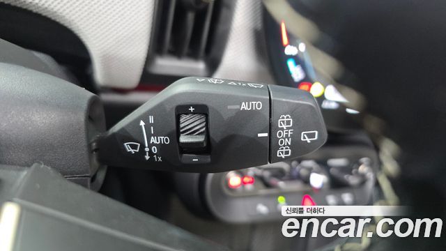 Mini Cooper 2025 — photo 32