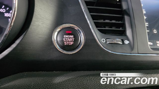 Kia Canival 2018 — photo 26