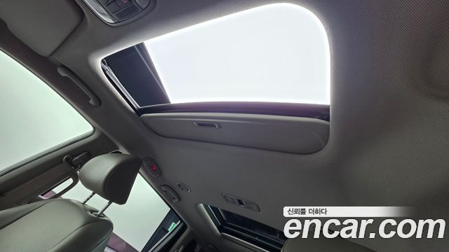 Kia Canival 2018 — photo 32