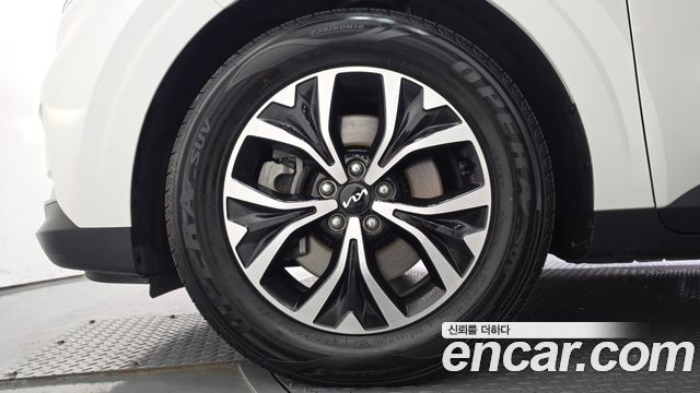 Kia Canival 2023 — photo 5