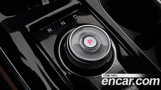 Kia Canival 2023 — photo 12