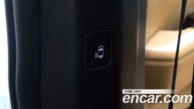 Kia Canival 2023 — photo 20