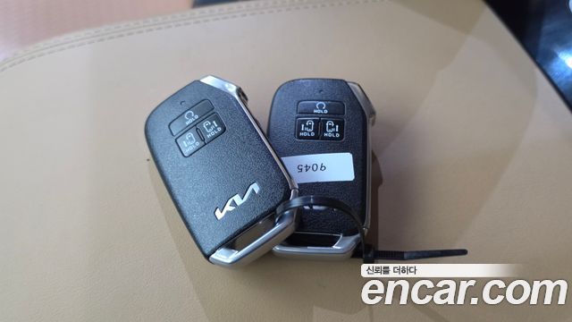 Kia Canival 2023 — photo 24