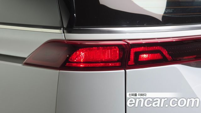 Kia Canival 2023 — photo 9