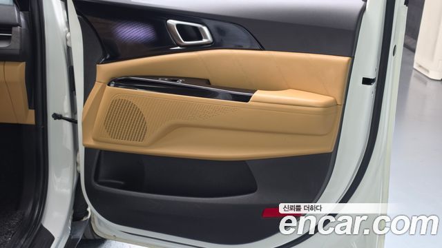 Kia Canival 2023 — photo 15