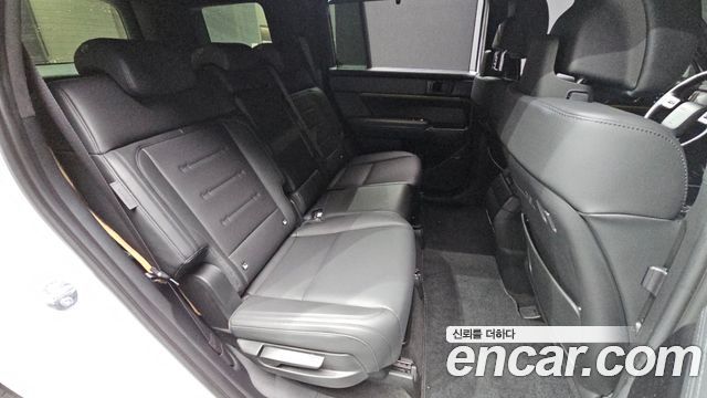 Hyundai Santafe 2025 — photo 17
