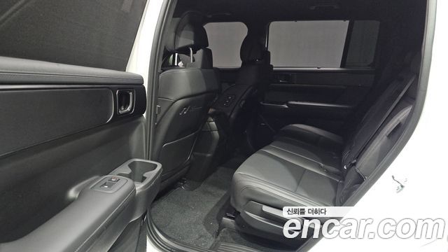Hyundai Santafe 2025 — photo 18