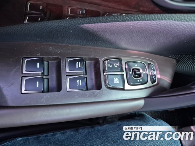 Hyundai Grandeur 2014 — photo 11