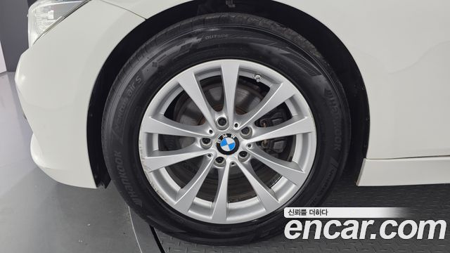 BMW 3-Series 2016 — photo 5