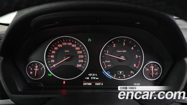 BMW 3-Series 2016 — photo 8