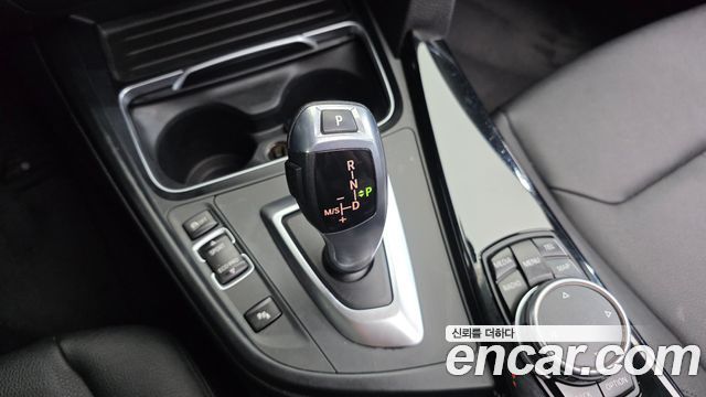 BMW 3-Series 2016 — photo 9