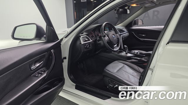 BMW 3-Series 2016 — photo 10