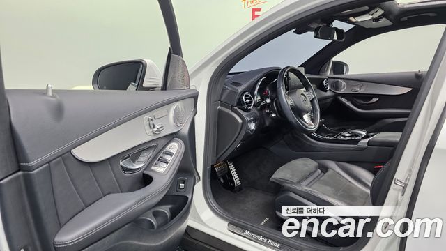 Mercedes-Benz GLC-Class 2019 — photo 13