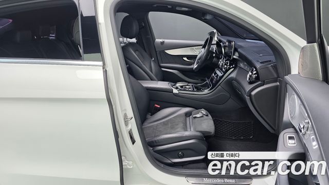 Mercedes-Benz GLC-Class 2019 — photo 16