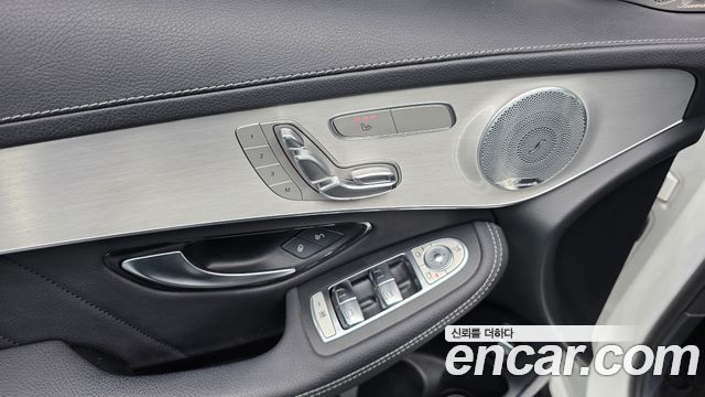 Mercedes-Benz GLC-Class 2019 — photo 27