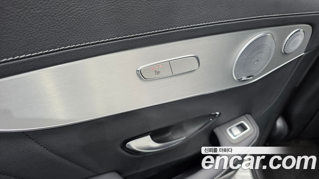 Mercedes-Benz GLC-Class 2019 — photo 29