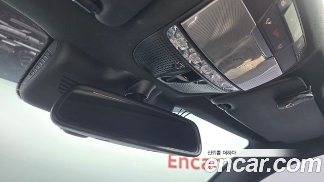 Mercedes-Benz GLC-Class 2019 — photo 30
