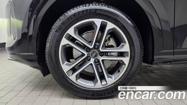 Audi Q5 2025 — photo 5
