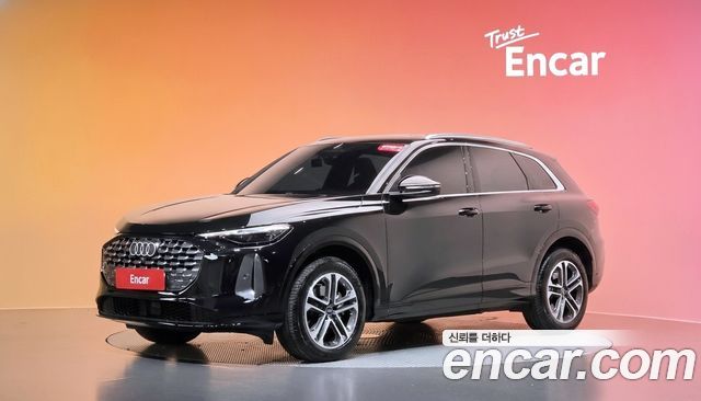 Audi Q5 2025 — photo 1