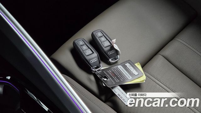 Audi Q5 2025 — photo 32