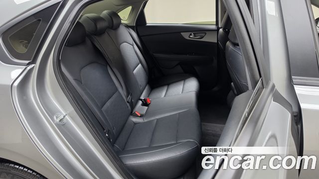 Kia K3 2021 — photo 18