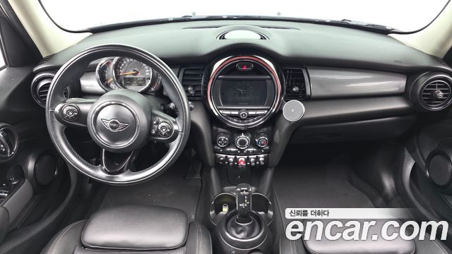 Mini Cooper 2019 — photo 7