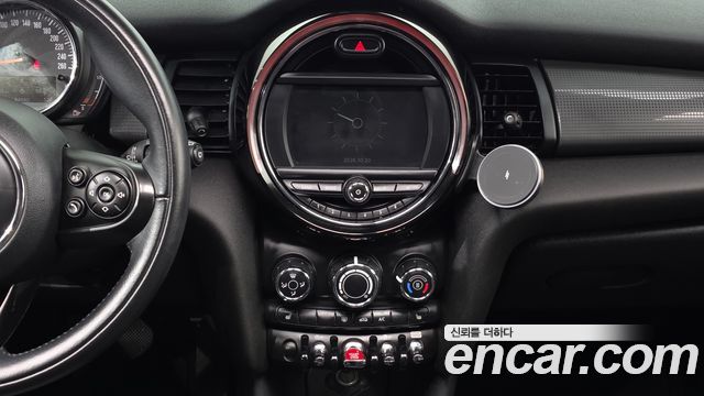 Mini Cooper 2019 — photo 14