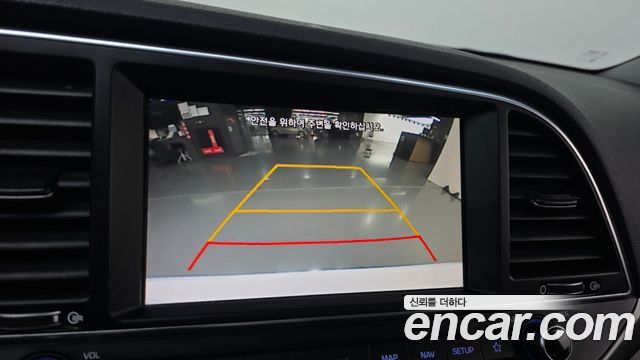 Hyundai AVANTE 2018 — photo 24