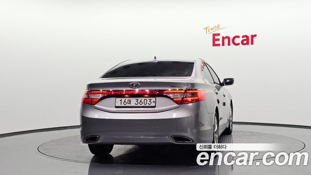 Hyundai Grandeur 2011 — photo 4
