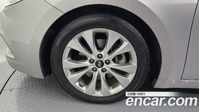 Hyundai Grandeur 2011 — photo 5