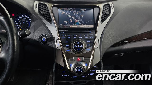 Hyundai Grandeur 2011 — photo 19