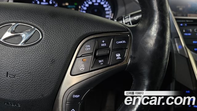 Hyundai Grandeur 2011 — photo 22