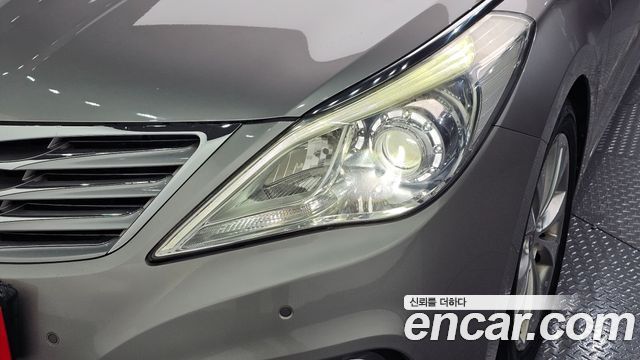 Hyundai Grandeur 2011 — photo 8