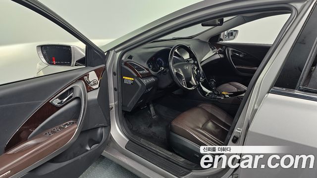 Hyundai Grandeur 2011 — photo 16