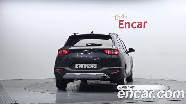 Kia Stonic 2018 — photo 4