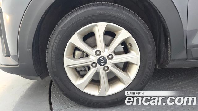 Kia Stonic 2018 — photo 5