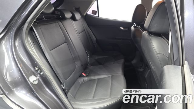 Kia Stonic 2018 — photo 11