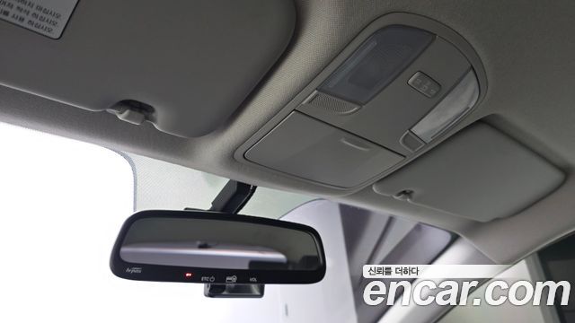 Kia Stonic 2018 — photo 18