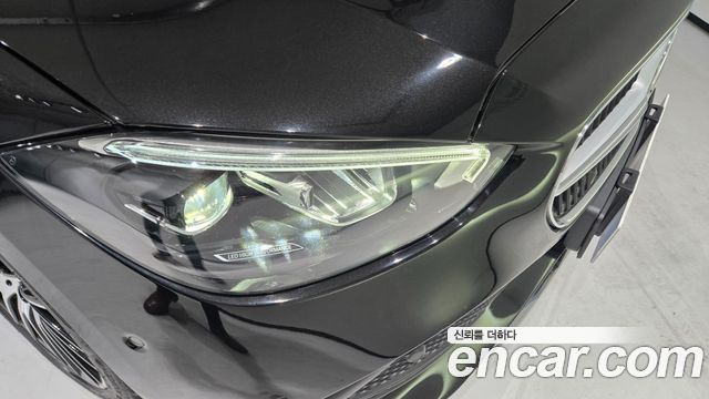 Mercedes-Benz C-Class 2024 — photo 12
