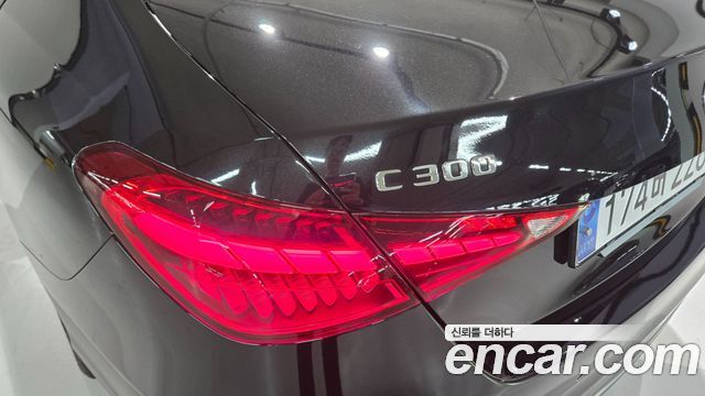 Mercedes-Benz C-Class 2024 — photo 13