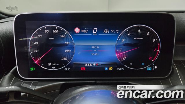 Mercedes-Benz C-Class 2024 — photo 16